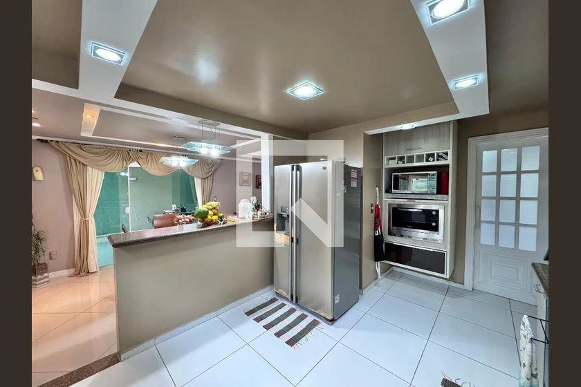 Furnished house with a closed kitchen and 4 en-suites — photo 15