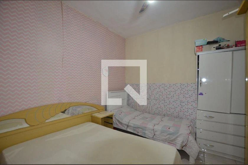 Furnished 1-bedroom house with a gas stove kitchen — photo 13
