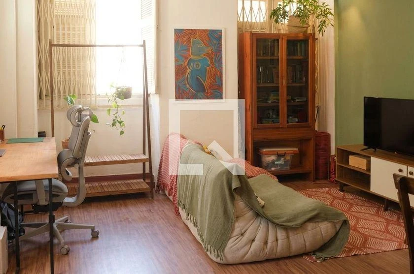 61 m² house with a washing machine and a home office — photo 14