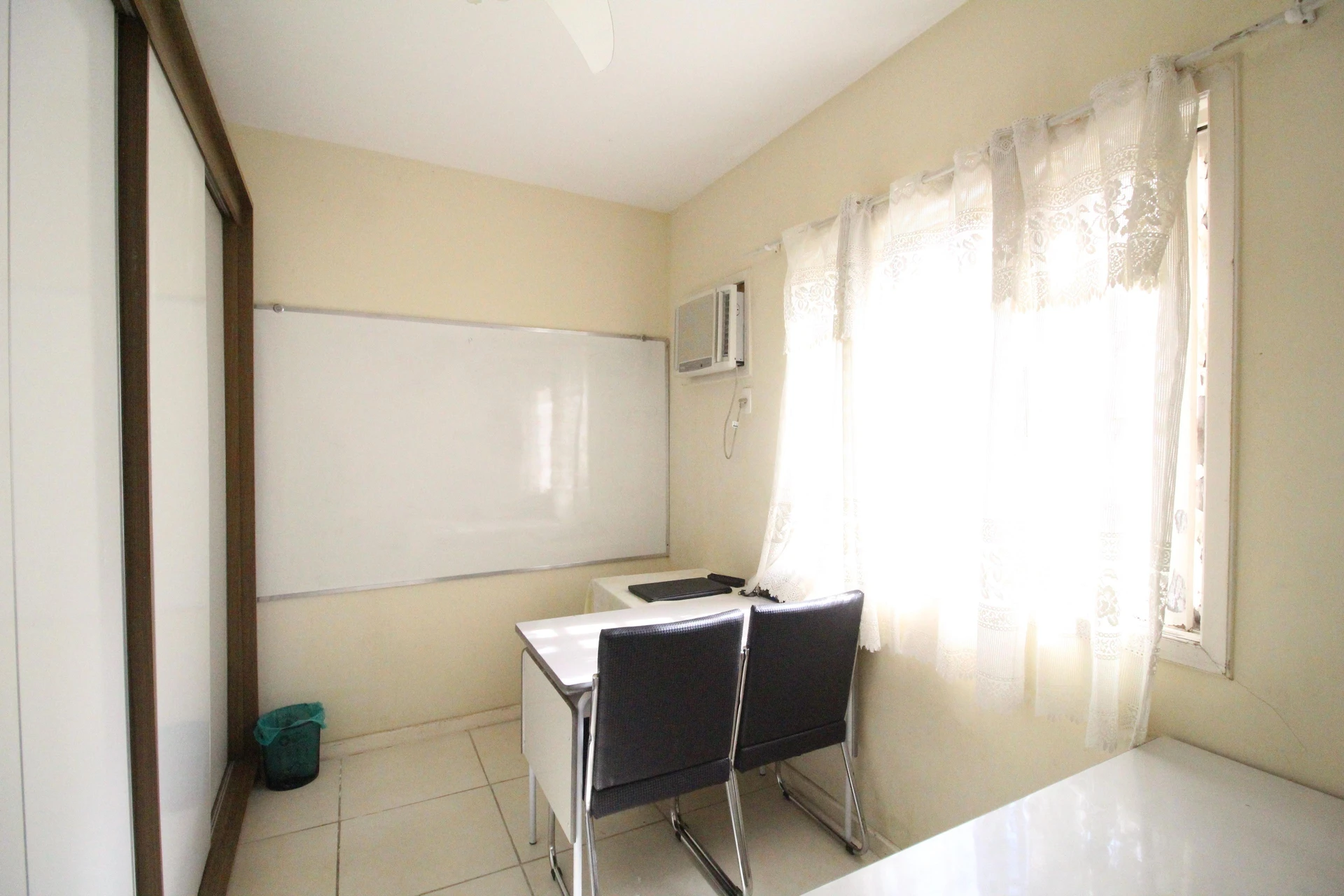 Casa amueblada con 3 dormitorios y cocina cerrada — photo 29