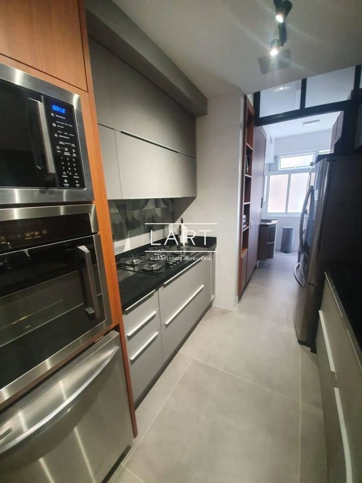Home office in a 2-bedroom apartment, 110 m² — photo 21