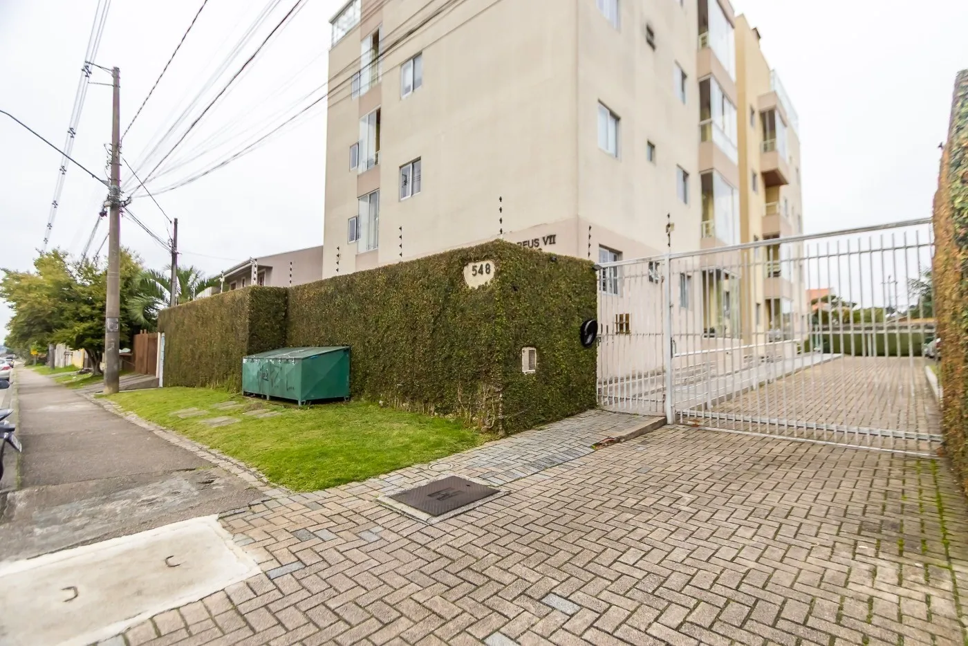 3-bedroom apartment with a home office in Curitiba — photo 12