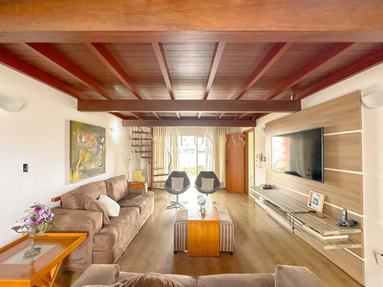 4-bedroom house with a home office