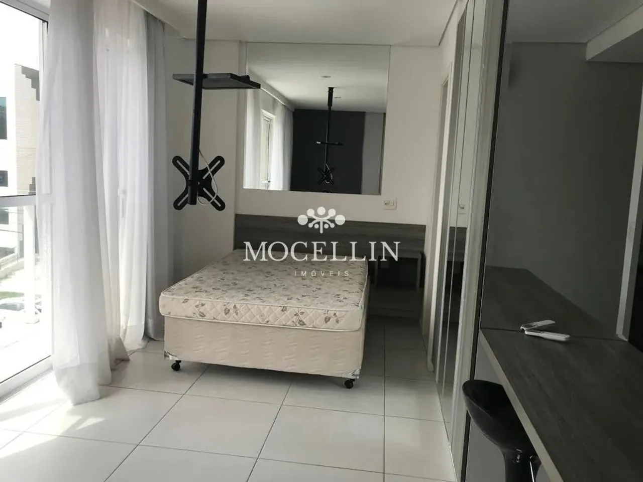 Furnished 1-bedroom apartment with a balcony — photo 7