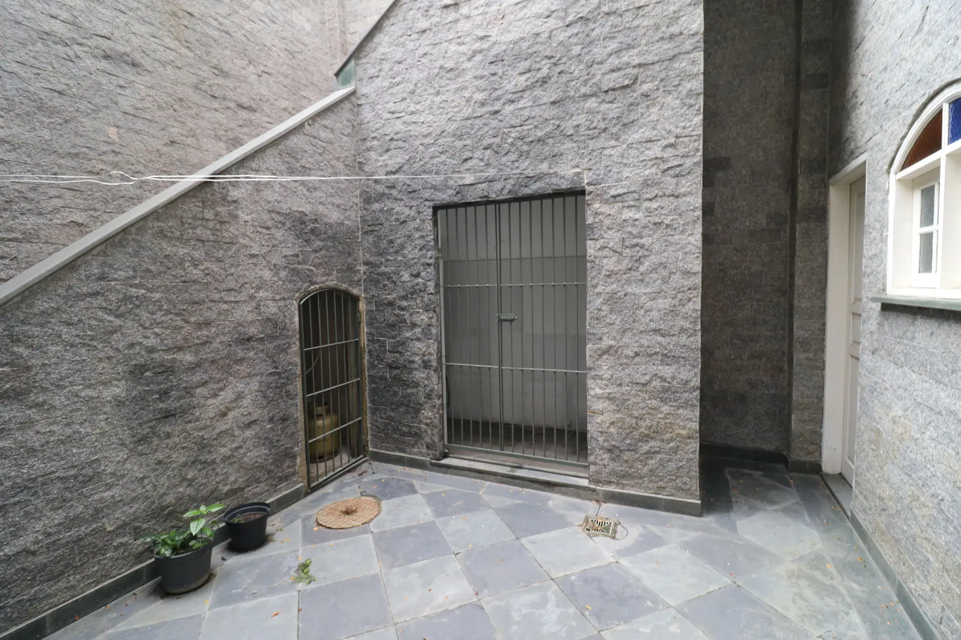 Vestidor y 5 dormitorios: casa de 420 m² — photo 62