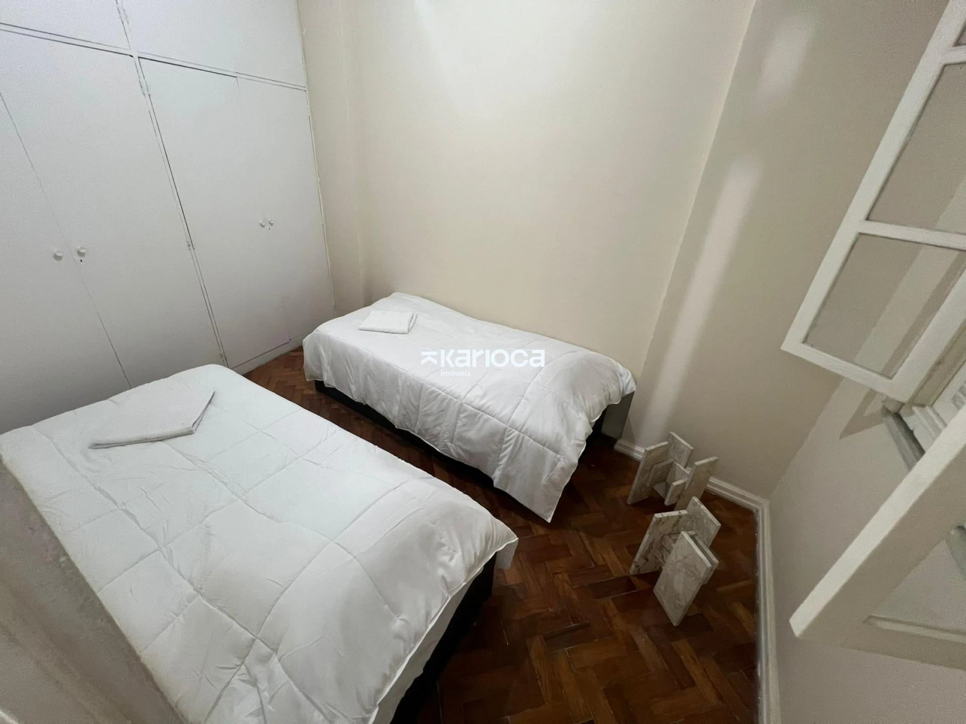 Furnished 4-bedroom apartment with 4 bathrooms — photo 18