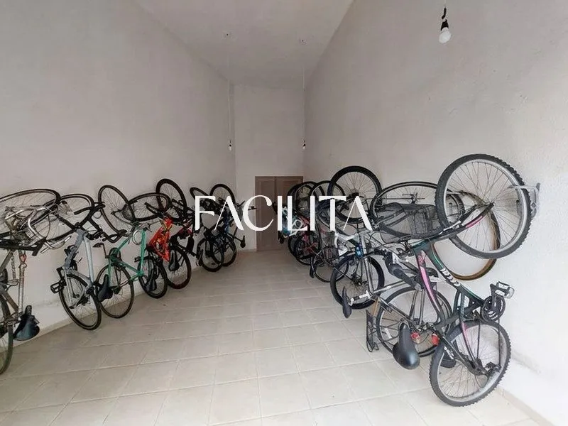 Apartamento de 1 dormitorio con cocina cerrada y gas — photo 4