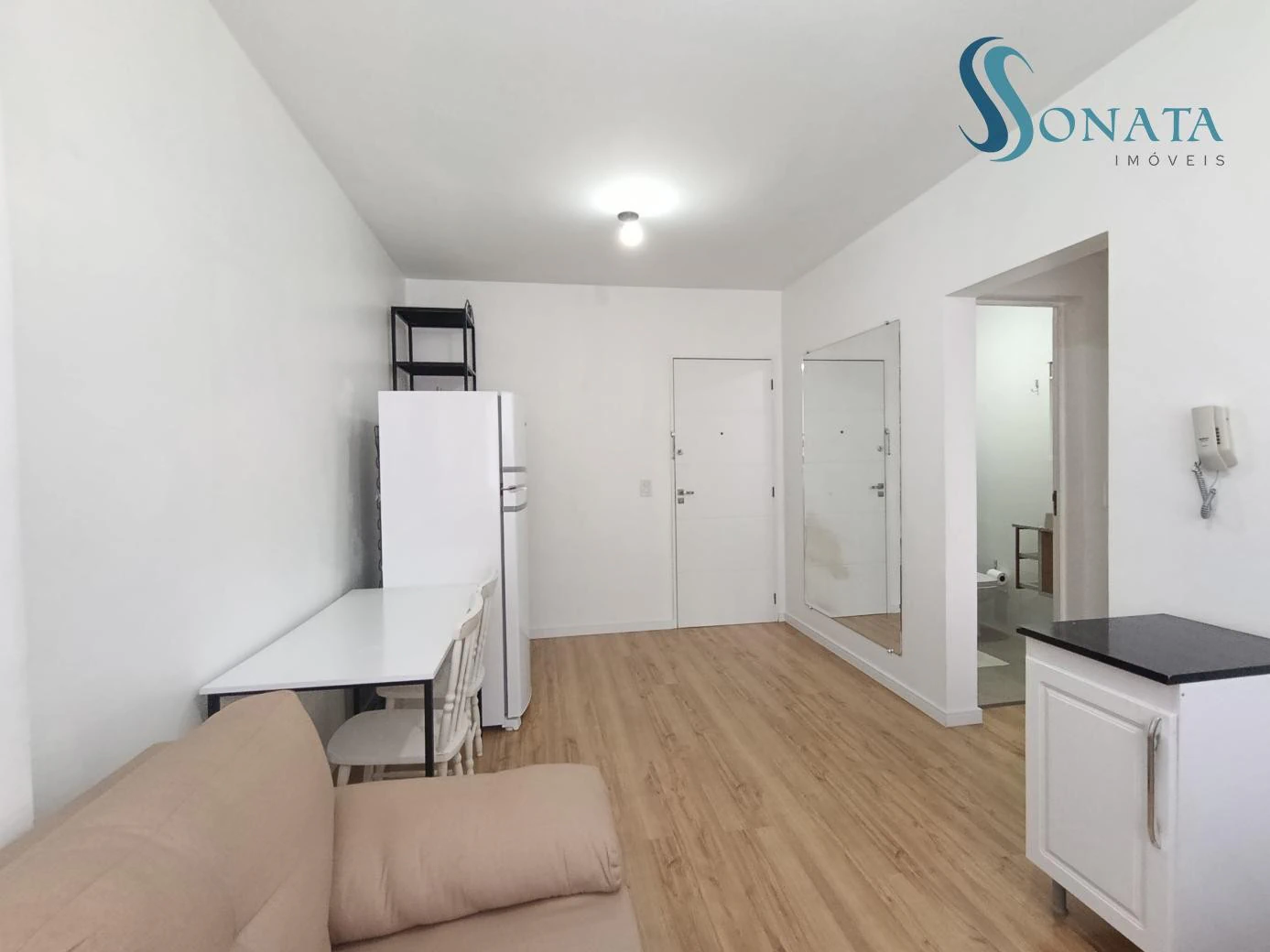 Furnished 1-bedroom apartment, 38 m² — photo 5