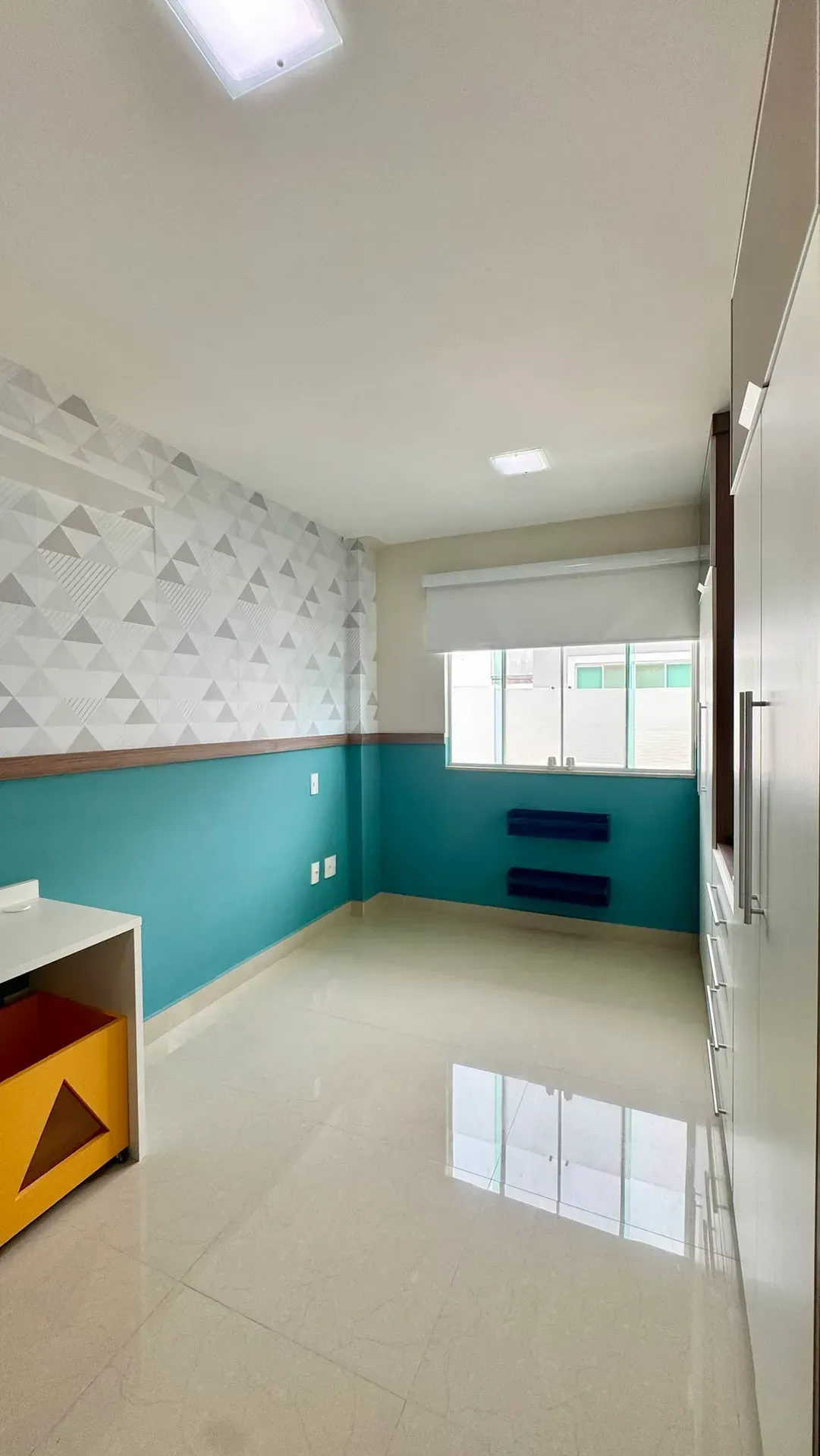 House with 5 bedrooms and a built-in balcony grill — photo 40