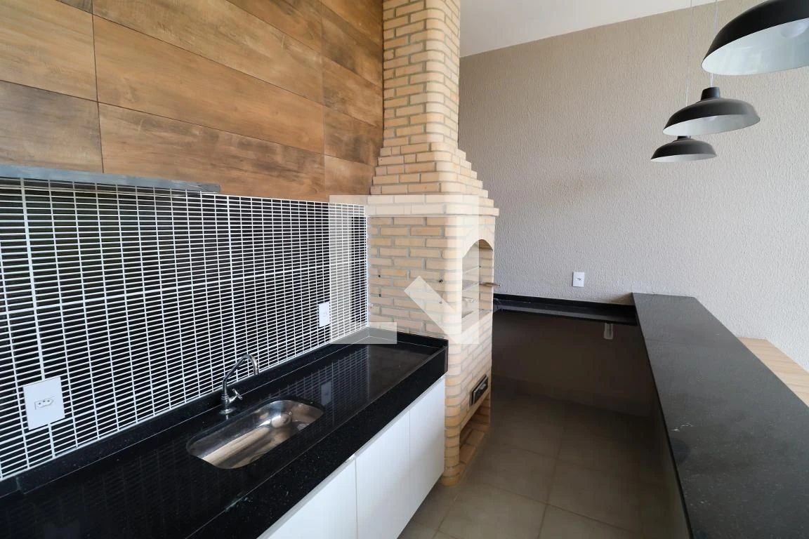 Furnished apartment, 50 m², with a glass-enclosed balcony — photo 24