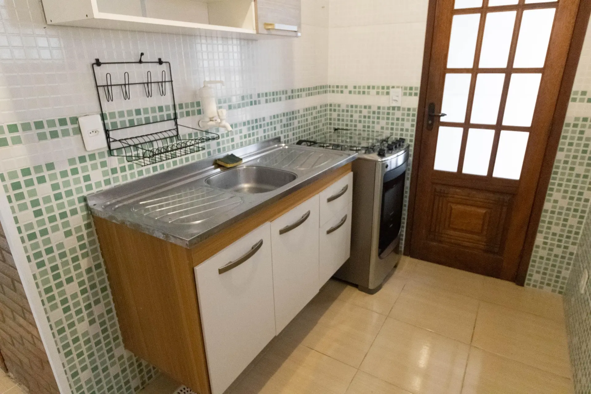 Unfurnished house with 2 bedrooms and 1 parking space