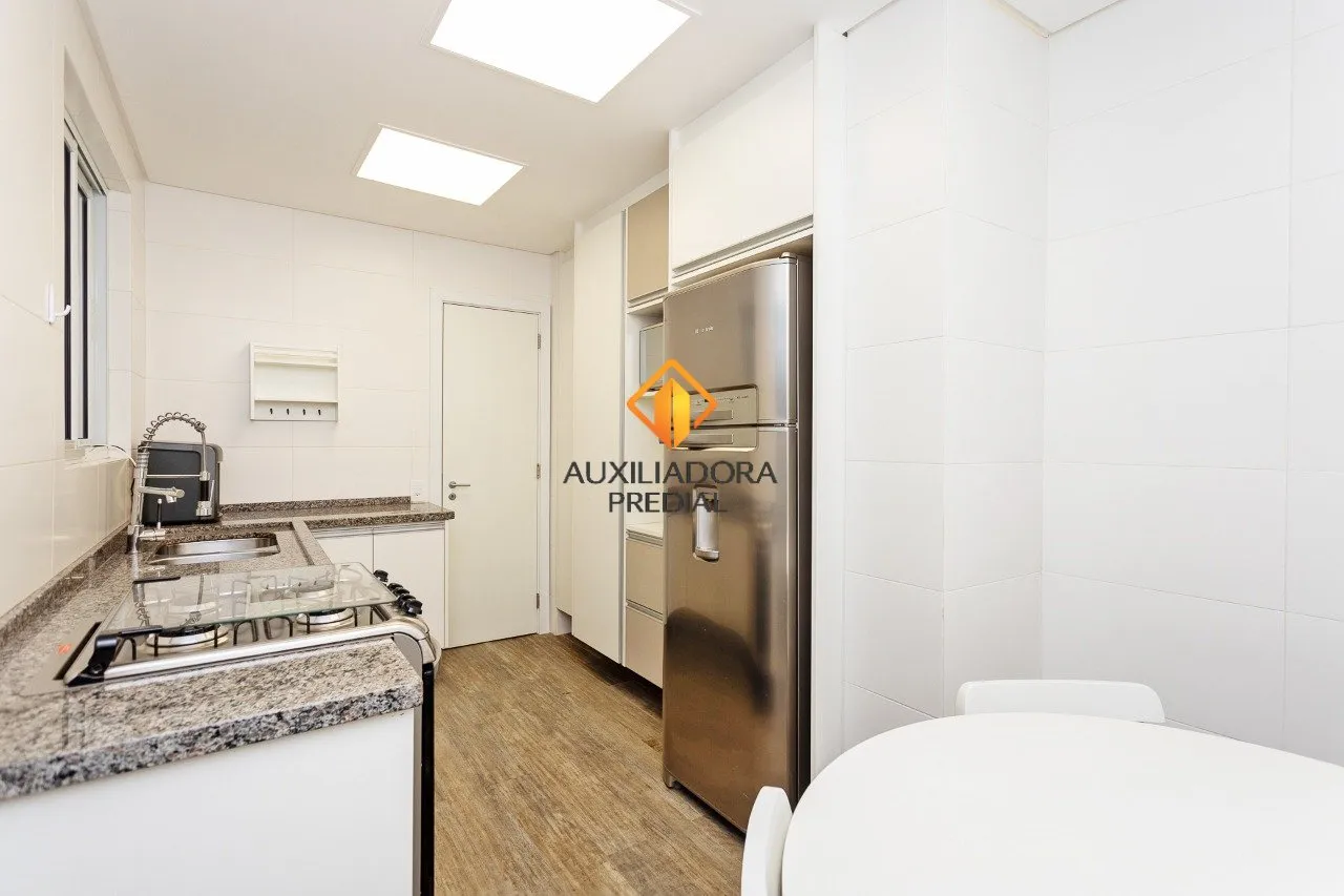 Apartamento mobiliado com cozinha a gás e 3 quartos — photo 9
