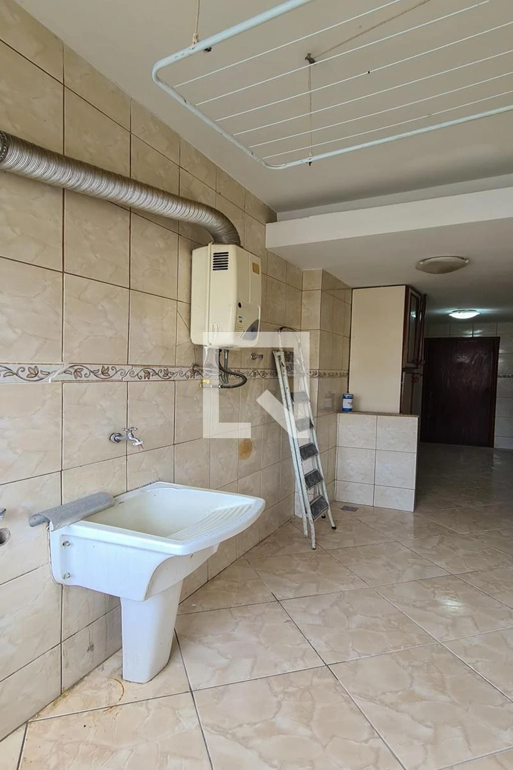 Apartamento con 3 dormitorios, suite y balcón con zona de lavado — photo 46