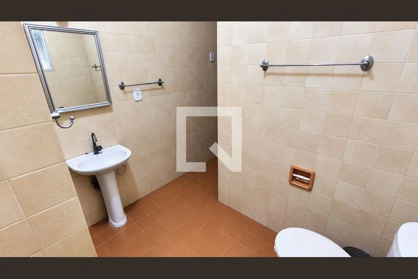 3-bedroom apartment, 1 with its own bathroom, 90 m² — photo 25