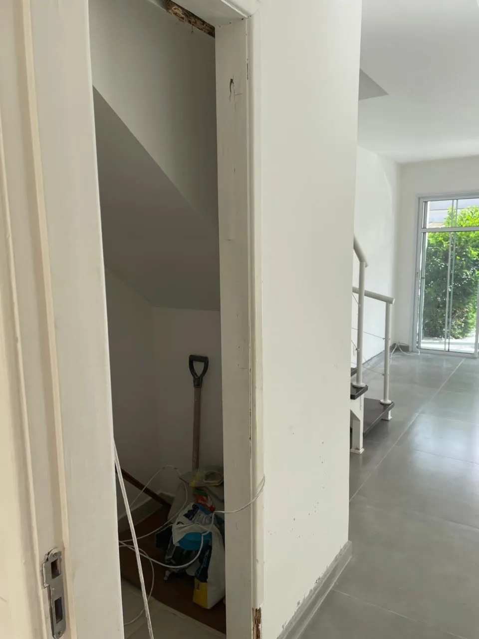 House with 5 bedrooms and 4 bathrooms, closed kitchen — photo 11