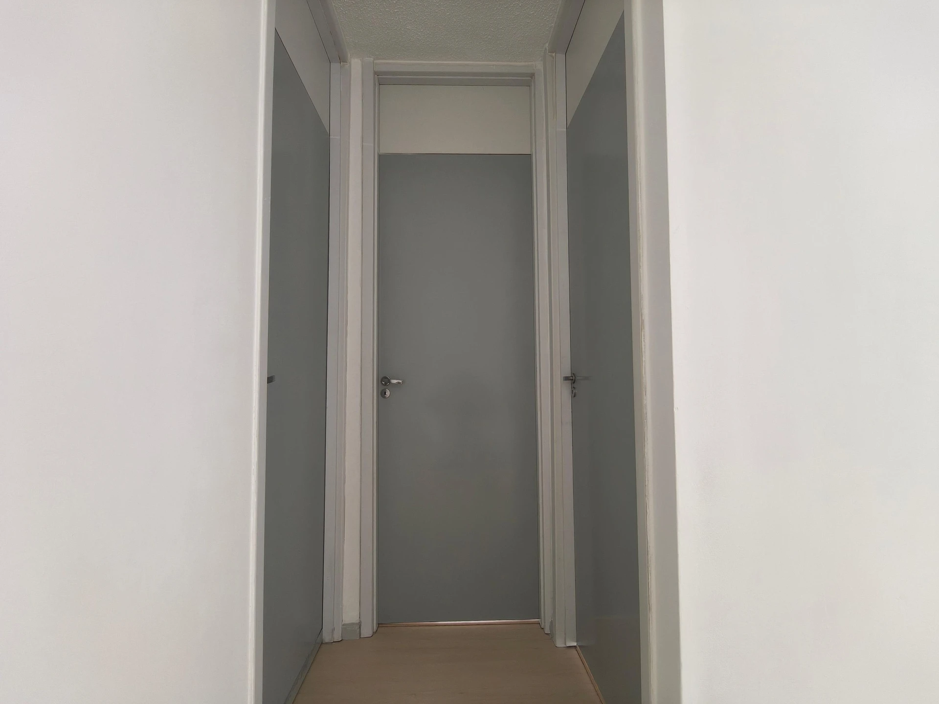 Apartamento de 2 quartos em condomínio com piscina — photo 27