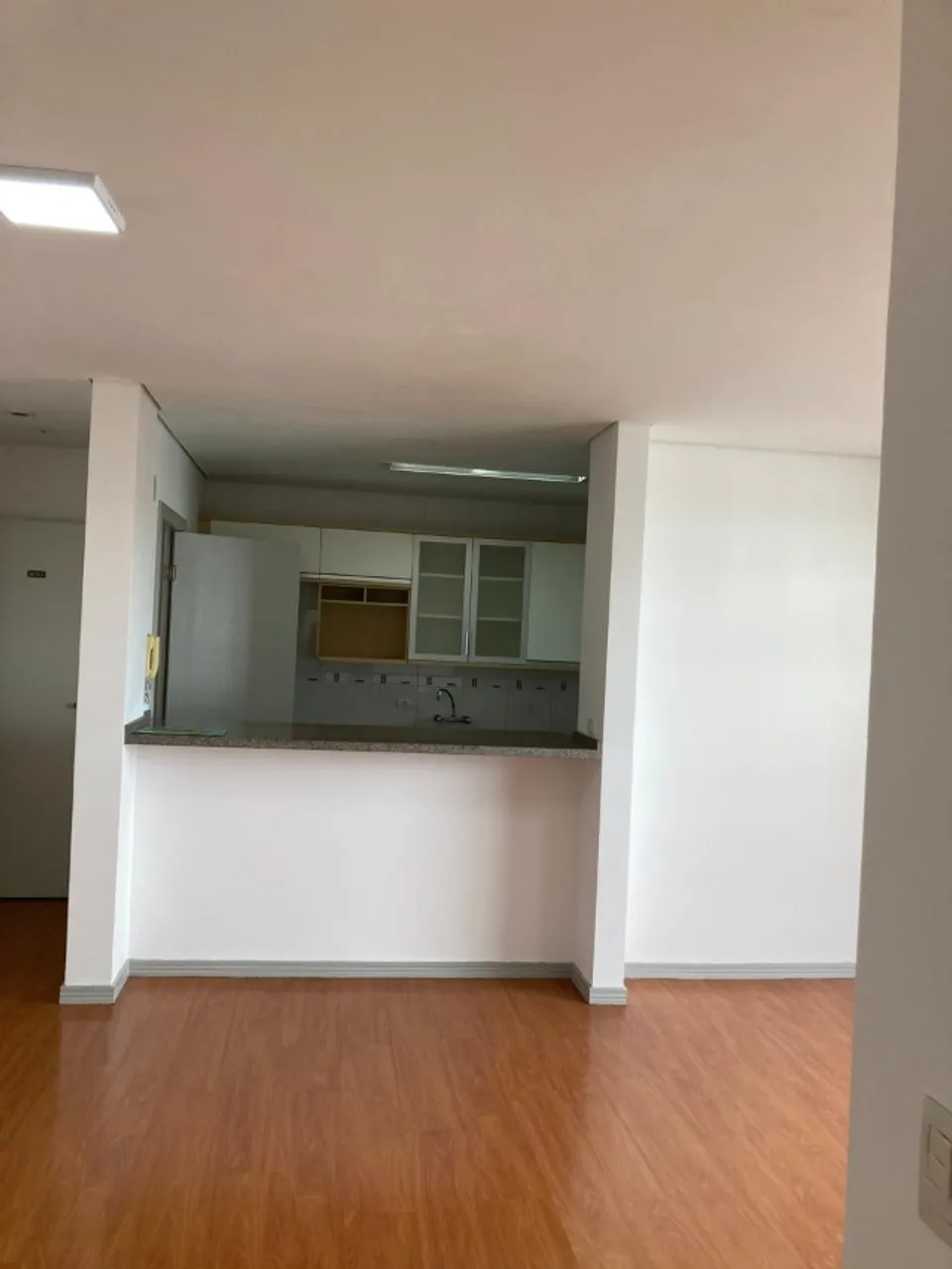 Unfurnished 3-bedroom apartment with 2 bathrooms — photo 4