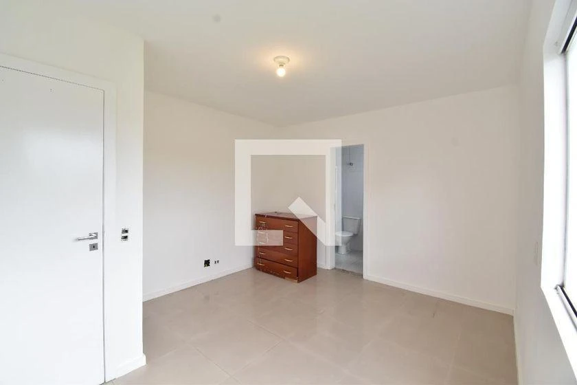 Квартира без мебели с 3 спальнями и кухней открытого плана, 96 м² — photo 19