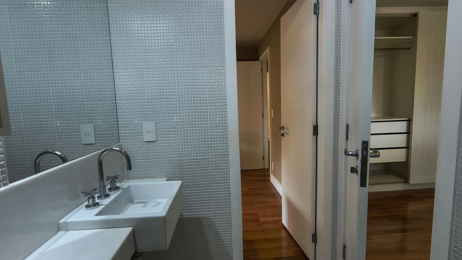 Departamento con balcón cerrado con vidrio en Rio de Janeiro — photo 31
