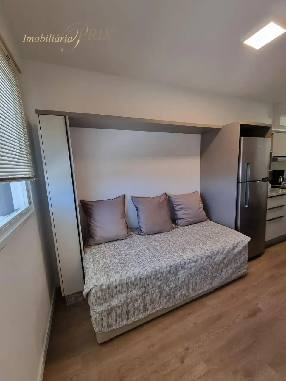 Furnished 1-bedroom apartment with an open kitchen
