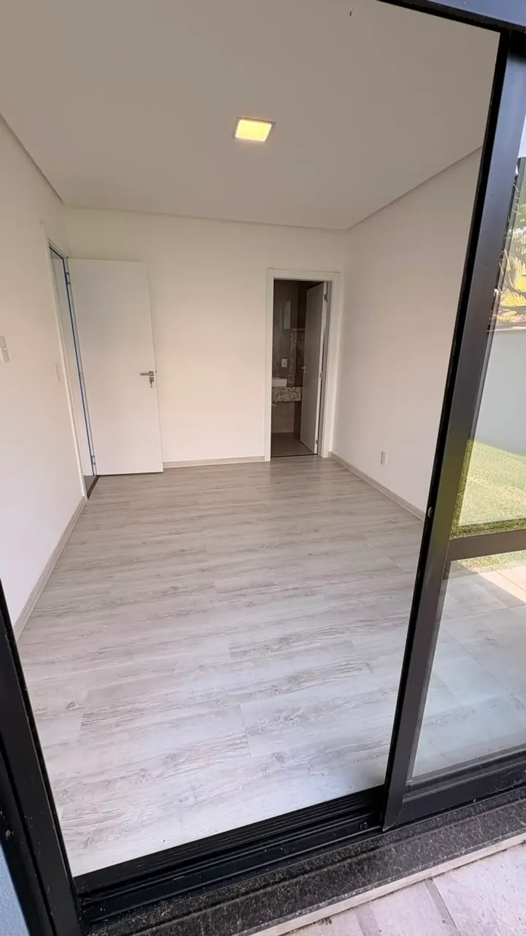5-suite house with open-plan kitchen and 480 m² — photo 17