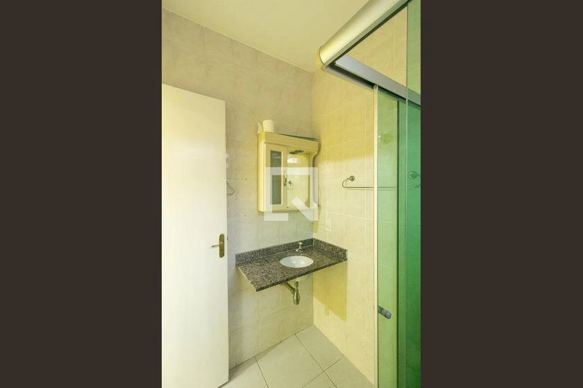 200 m² house with a private BBQ and a private pool — photo 66