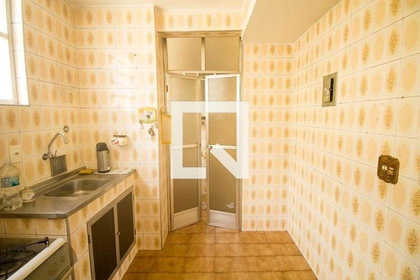 2-bedroom apartment in a building with a pool — photo 25