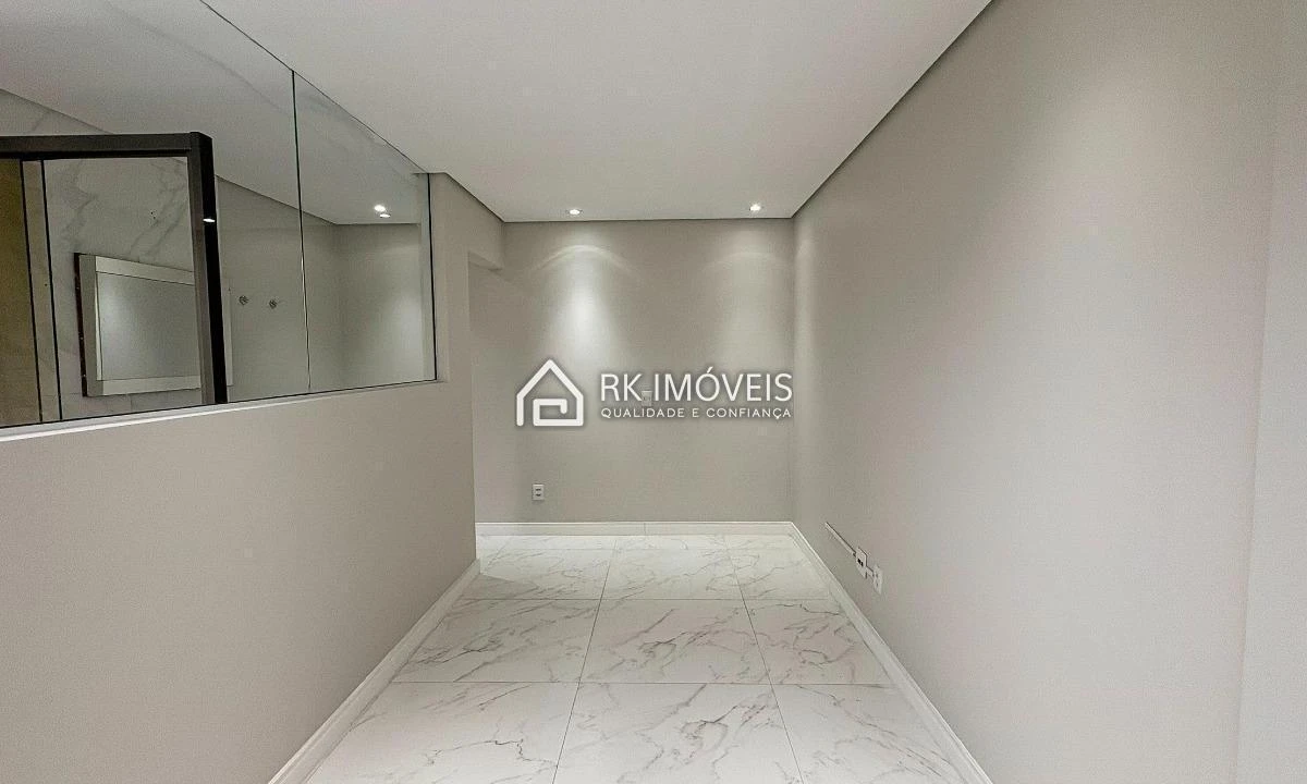 3-bedroom apartment with an open-plan kitchen and en suite — photo 31