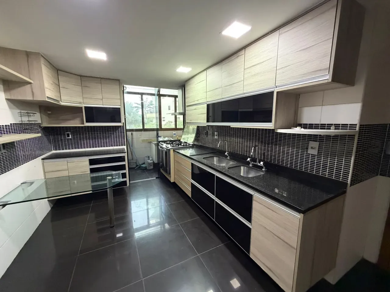 Apartamento de 166 m² com 4 quartos e 2 suítes — photo 10