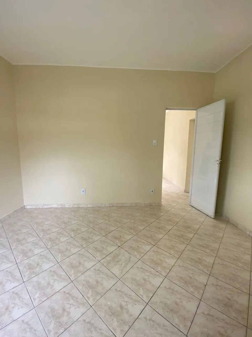 Casa sin muebles con 2 dormitorios y balcón — photo 18