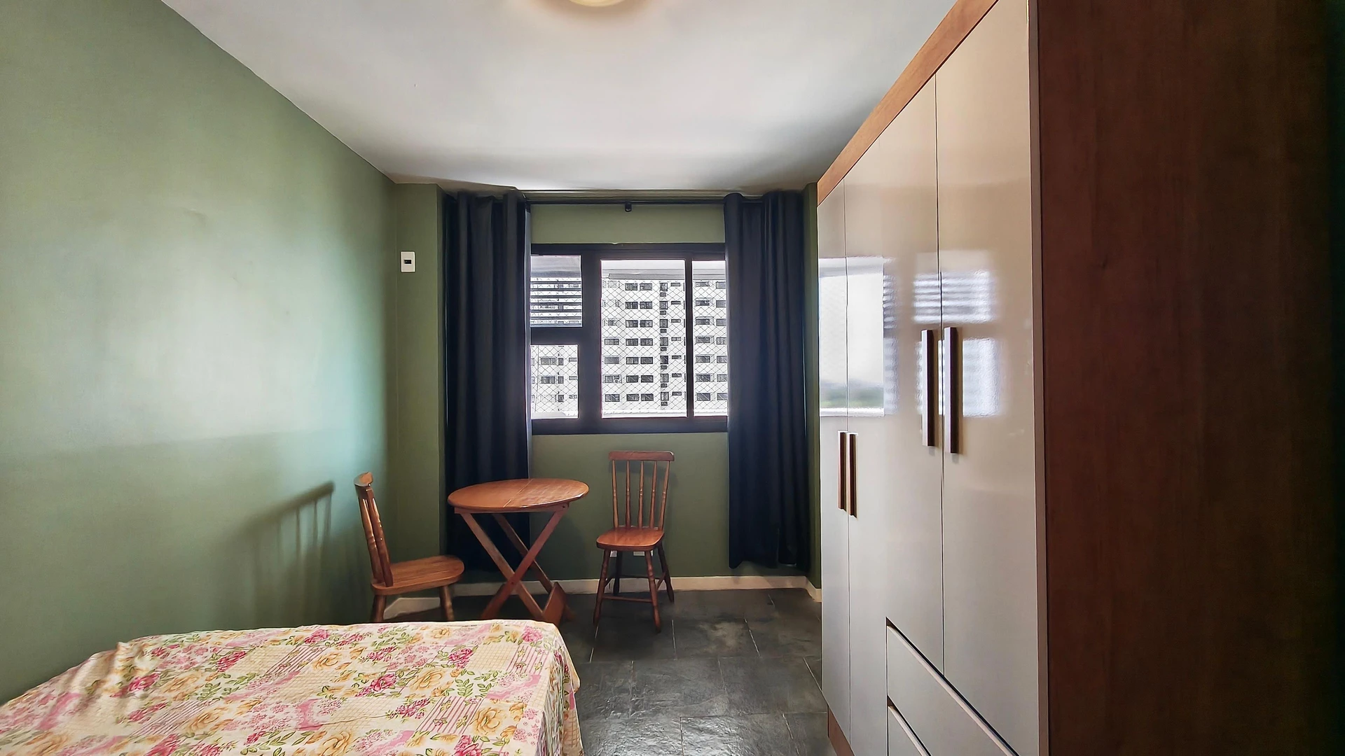 Apartamento mobiliado com 2 quartos e varanda — photo 22