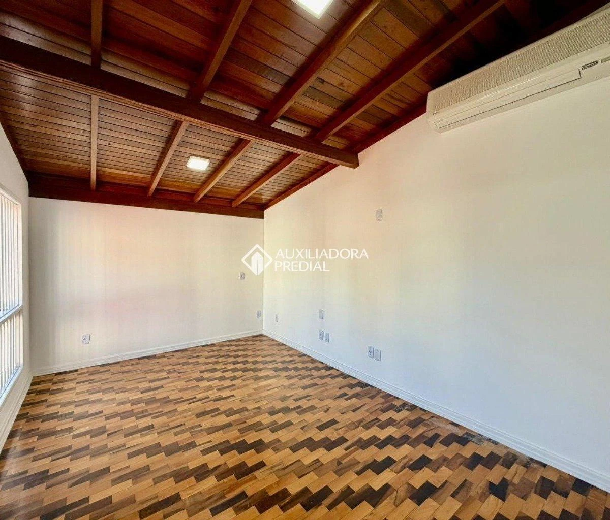 Casa de 6 quartos com varanda gourmet, Agronômica — photo 12
