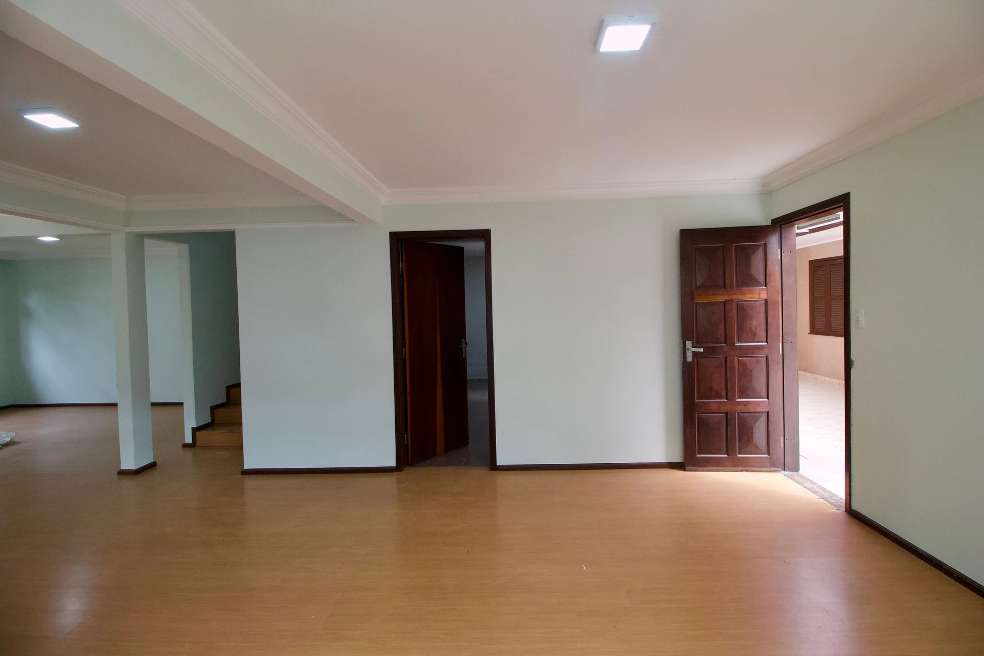 4-bedroom house with a garden in Curitiba — photo 47