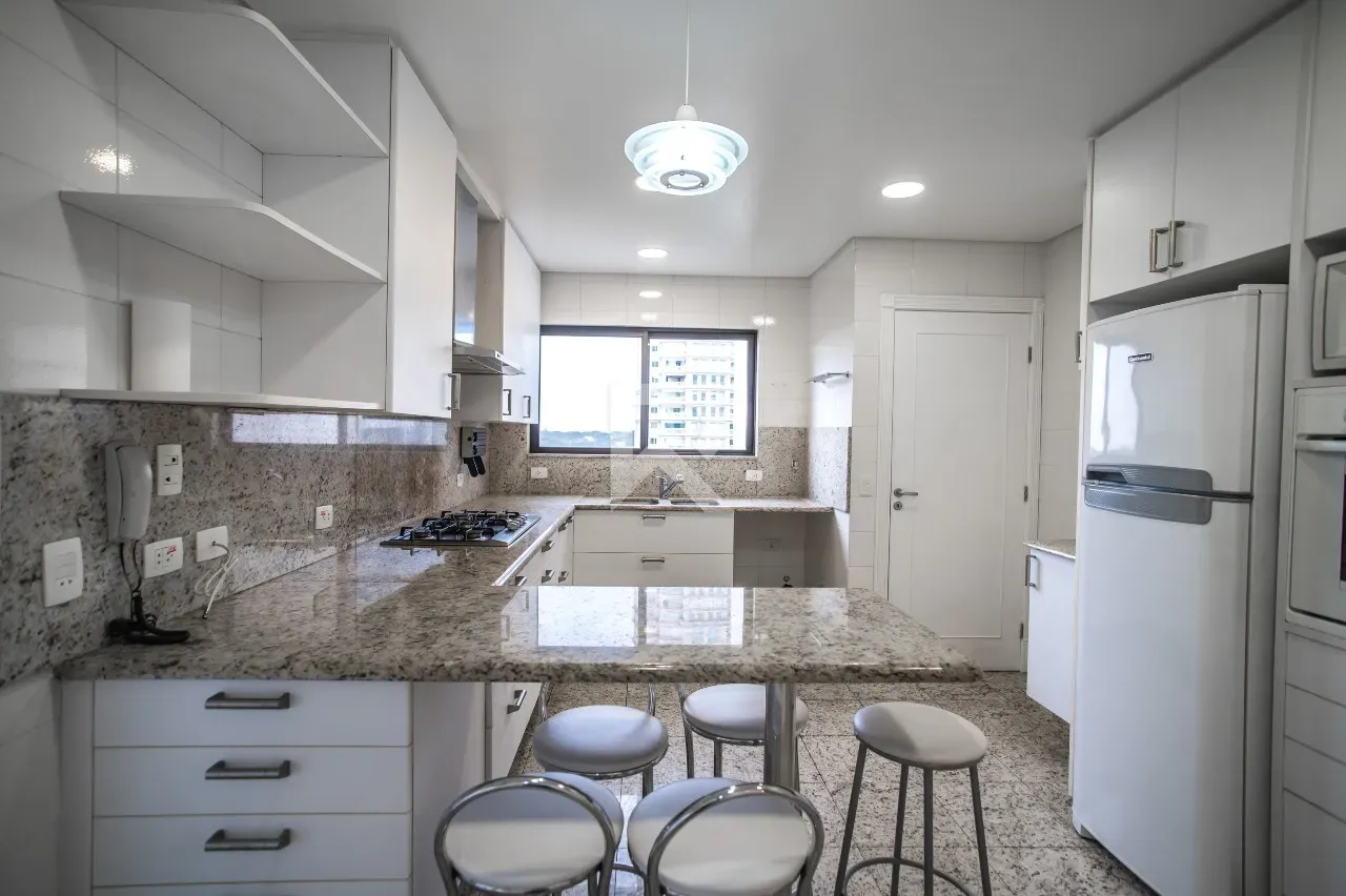 Apartamento de 4 dormitorios, 250 m², 4 baños y 4 plazas — photo 12