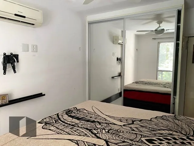 Apartment with a laundry area and 4 bedrooms — photo 23