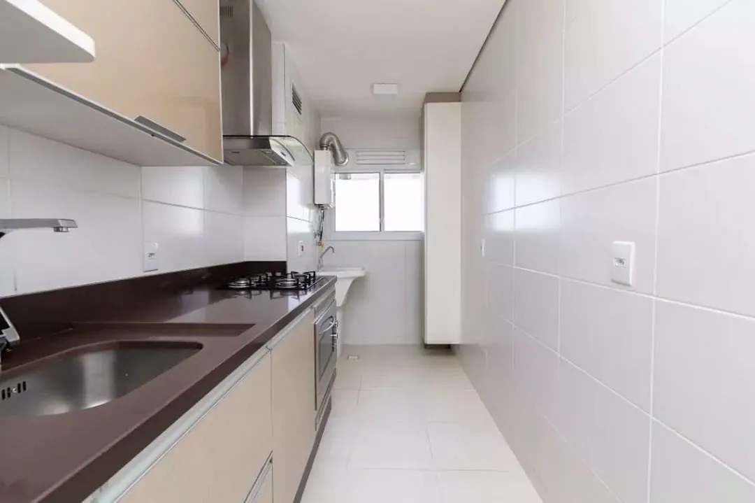 Apartamento de 2 dormitorios con balcón cerrado en vidrio — photo 20