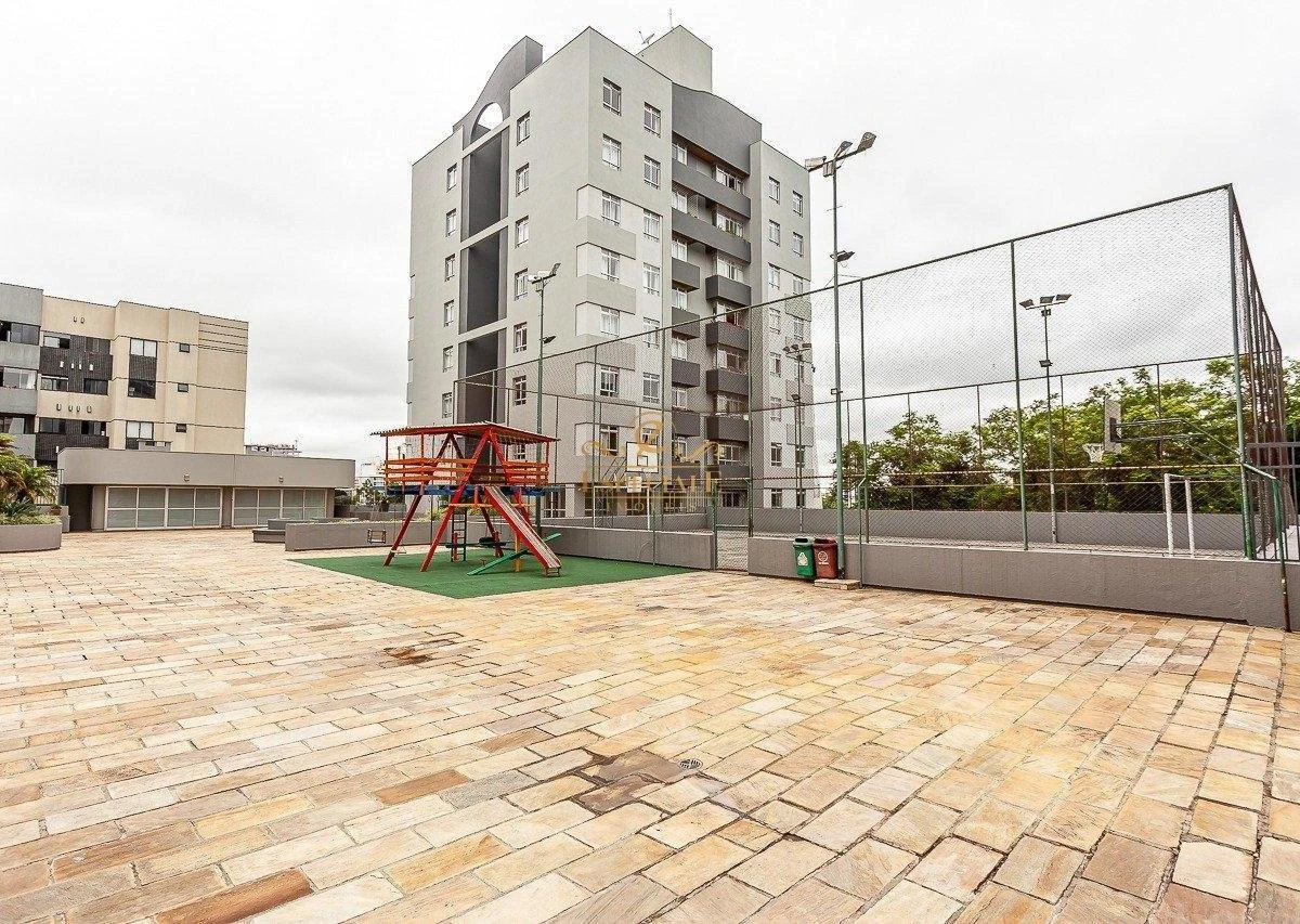 3-bedroom apartment with wood or laminate floors in Curitiba — photo 11
