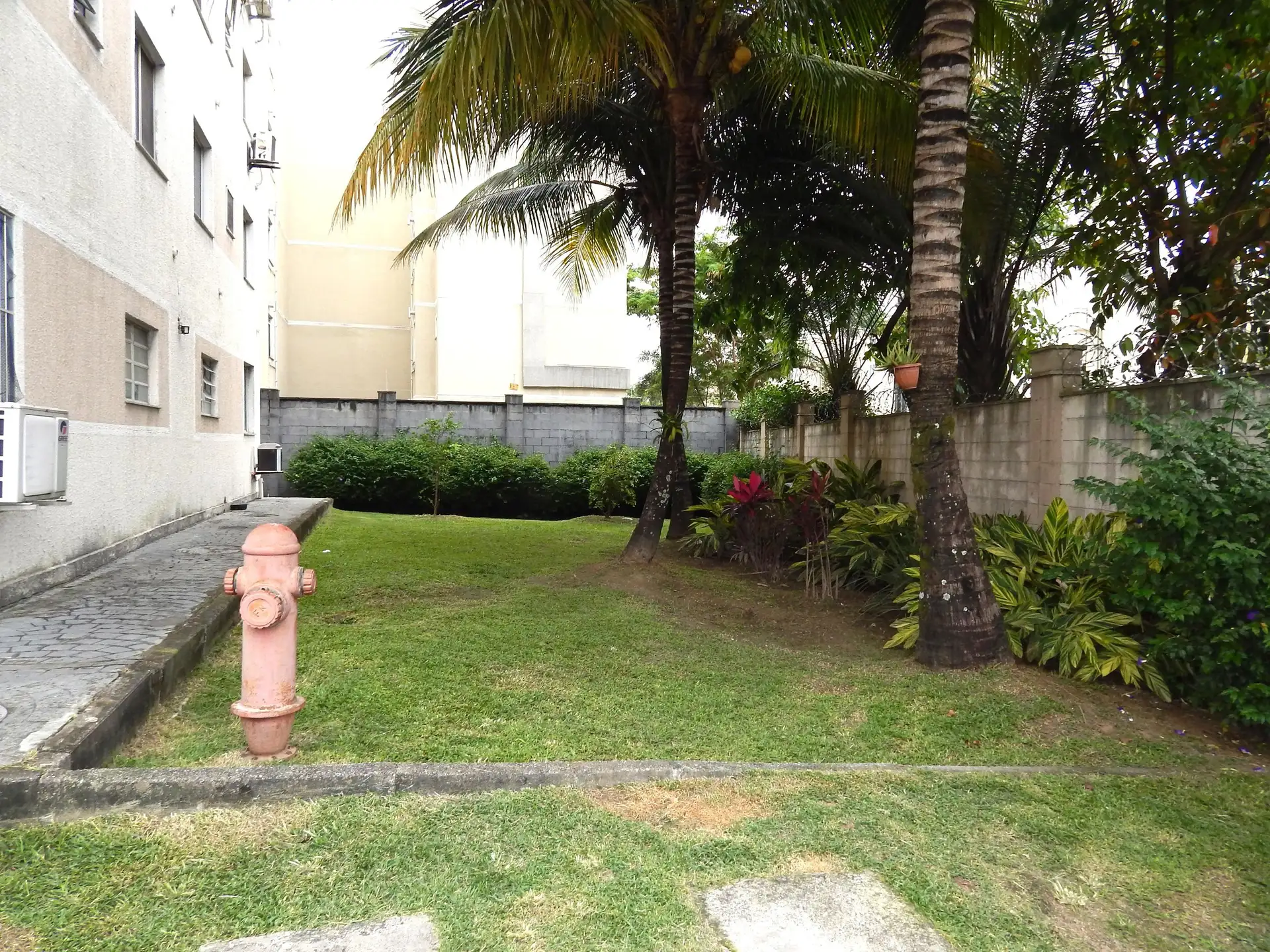 Furnished apartment, 42 m², with a grill on the balcony — photo 30