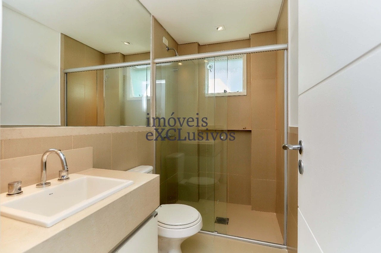 One-bedroom apartment with a private pool in Curitiba — photo 10