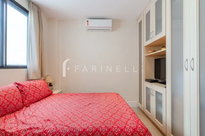 Furnished apartment, 189 m², with a grill on the balcony — photo 24