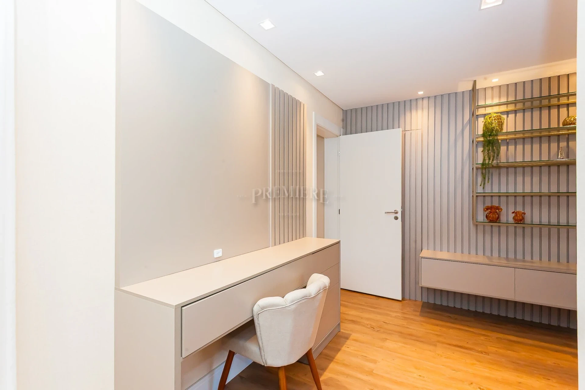 4-bedroom house with a home office in Curitiba — photo 21