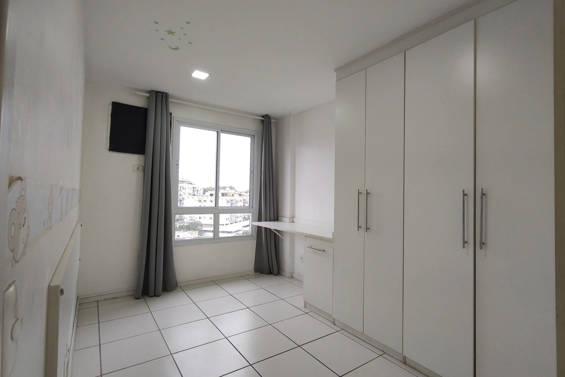 Furnished apartment with 3 bedrooms and 2 parking spots — photo 4
