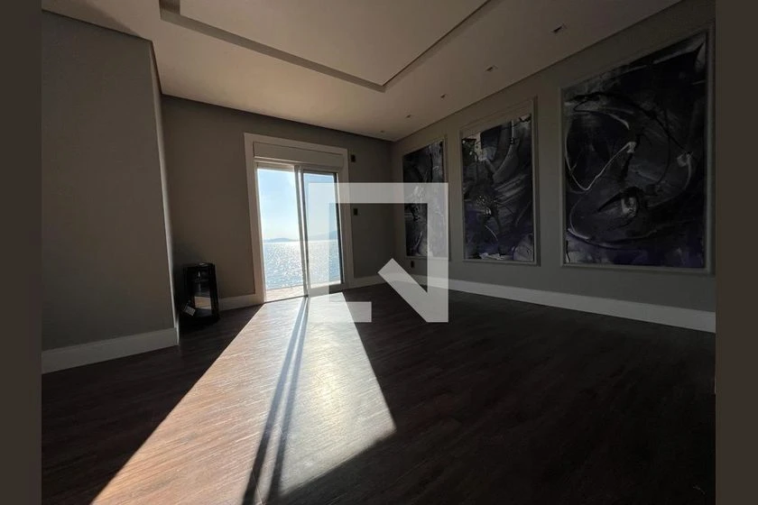 House with 3 bedrooms and 2 en-suite bathrooms — photo 10