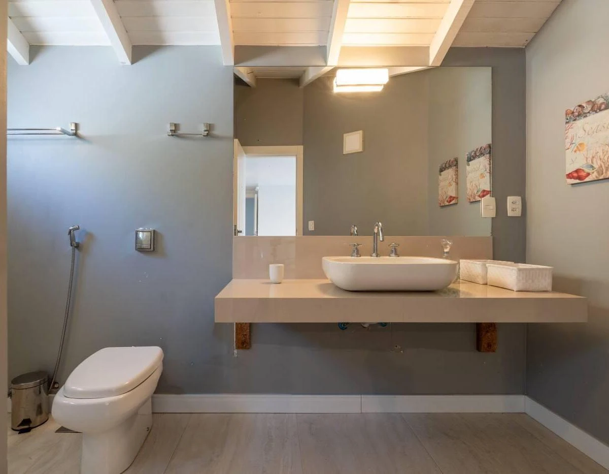 Casa de 6 dormitorios con bañera en Florianópolis — photo 34