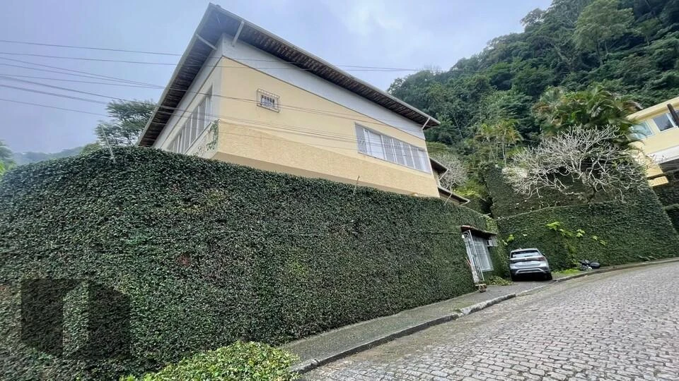Casa triplex amueblada con 7 dormitorios y 5 suites — photo 24