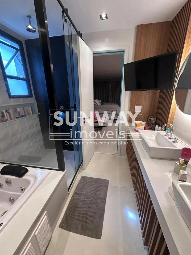 Робоче місце та 6 спалень: будинок 410 м² — photo 20