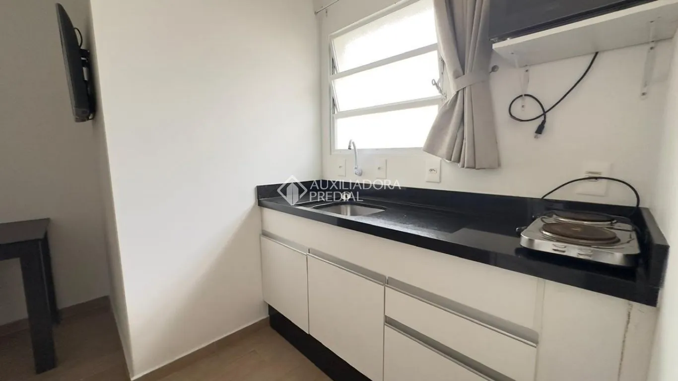 Furnished 16 m² apartment with 1 bedroom and 1 bathroom — photo 8