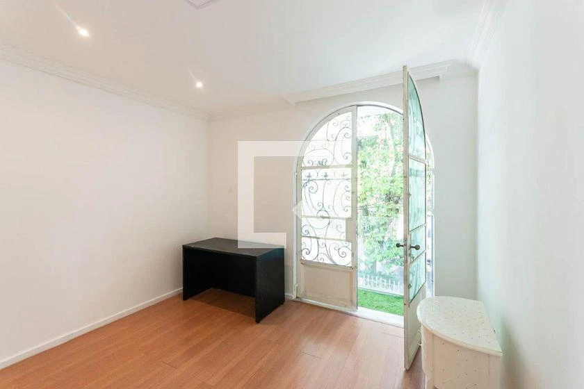 4-bedroom house for rent with private garden and balcony — photo 31