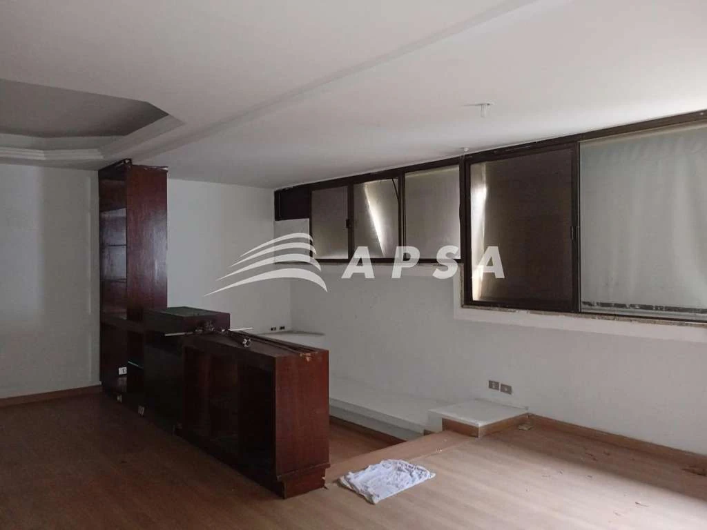 150 m² apartment with a separate closed kitchen — photo 24