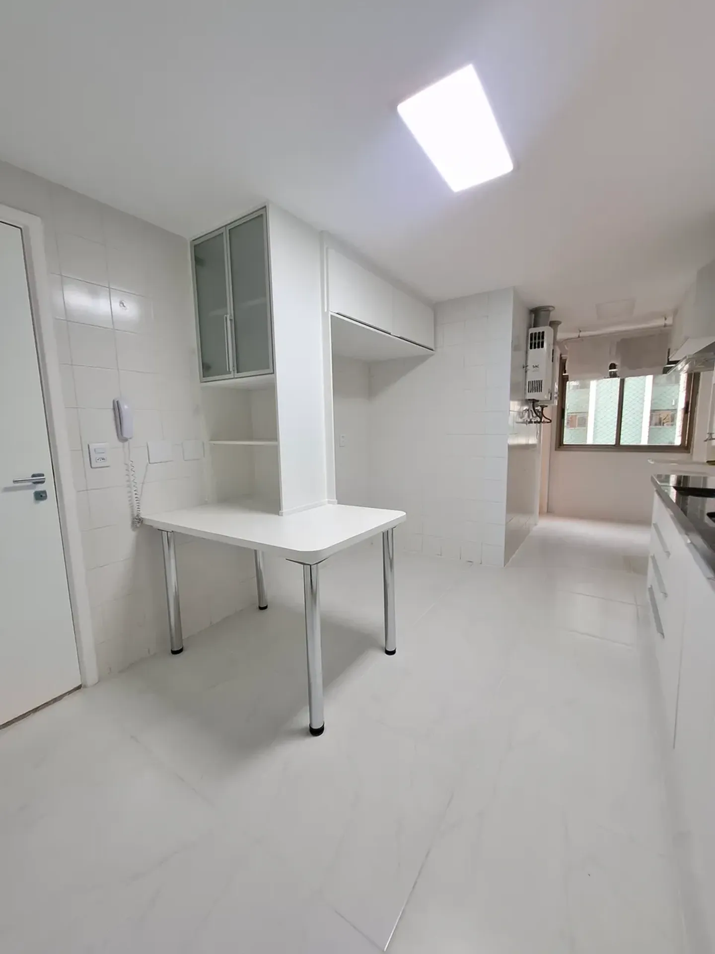 Apartment, 160 m², with floor-to-ceiling windows — photo 15